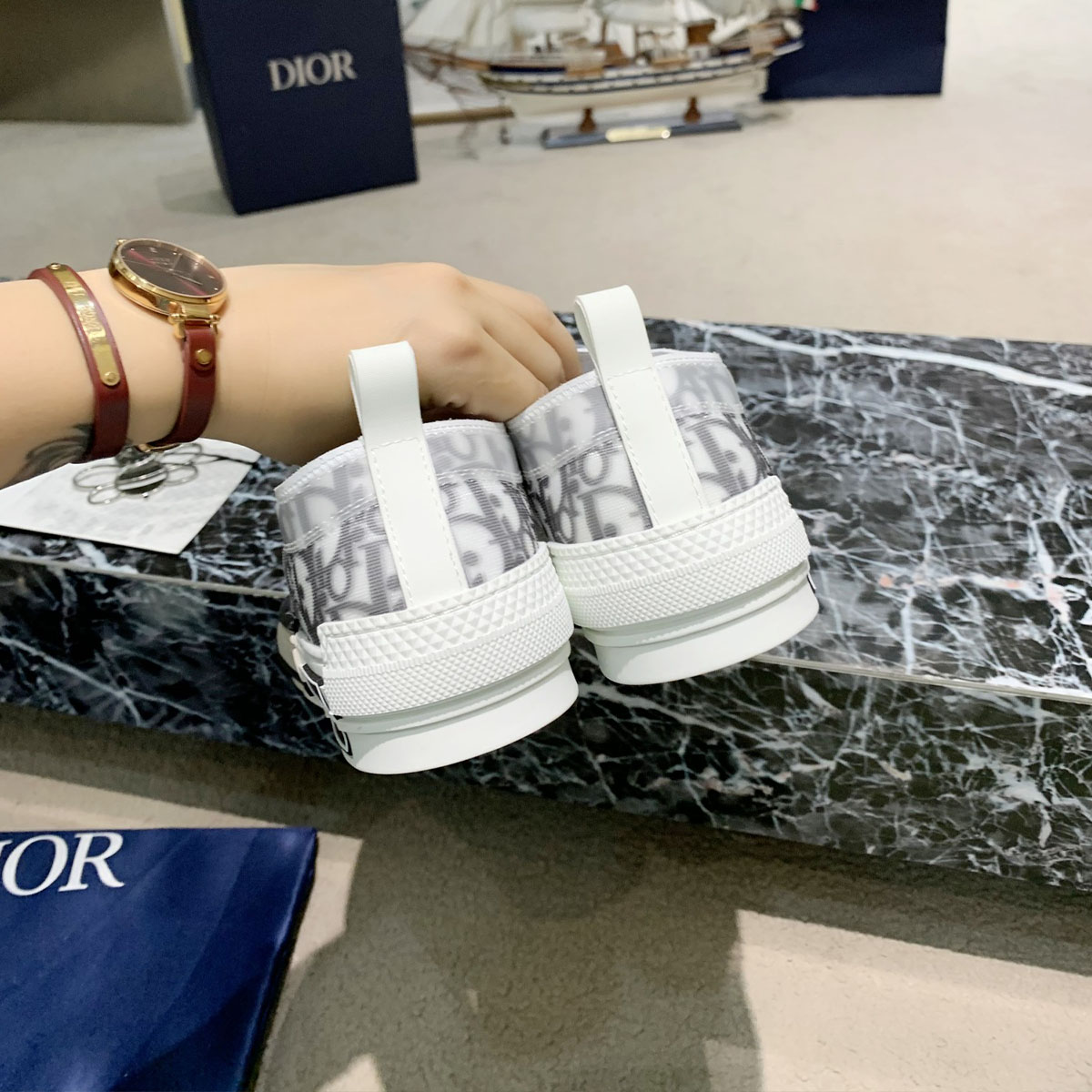 Dior B23 League basse (Toile Dior Oblique blanc et noir) – Image 5