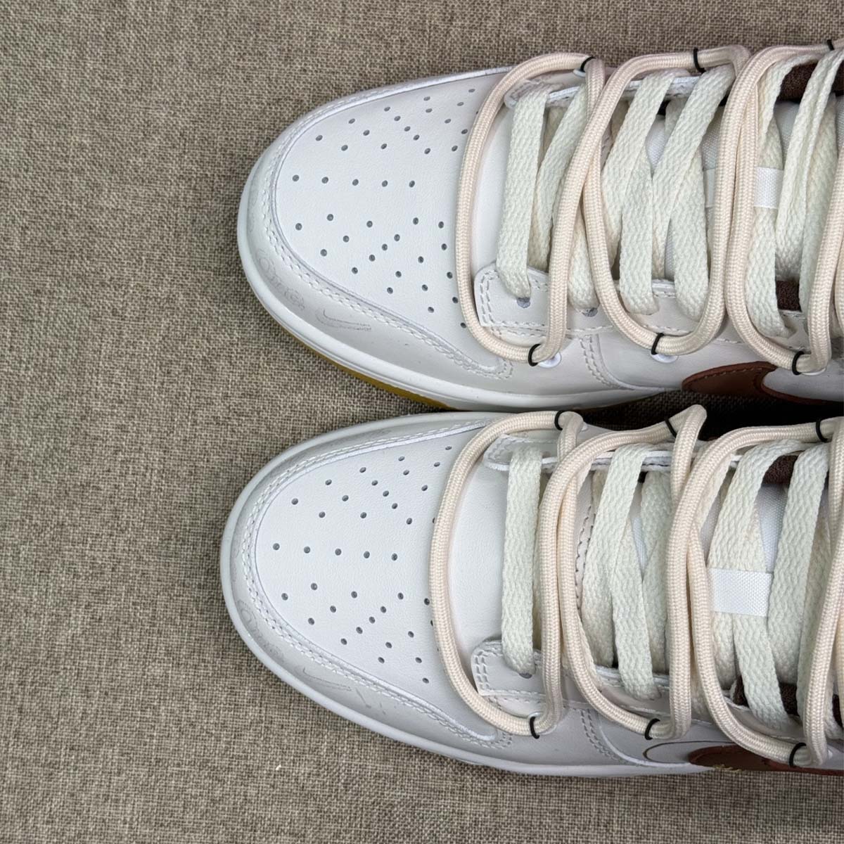 Nike Dunk Low Chocolate Cookies – Image 6